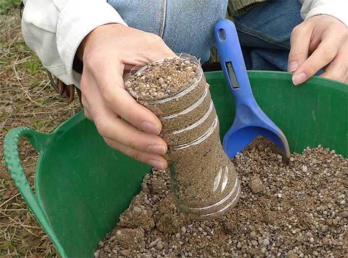 ペットボトル１杯の微生物肥料